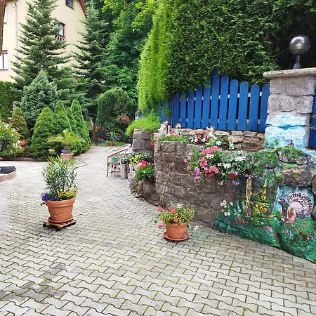 ホームステイ Rezydenz シクラルスカ・ポレンバ