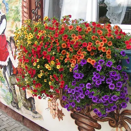 ホームステイ Rezydenz シクラルスカ・ポレンバ